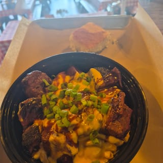 Burnt Ends Mac & Cheese Bowl